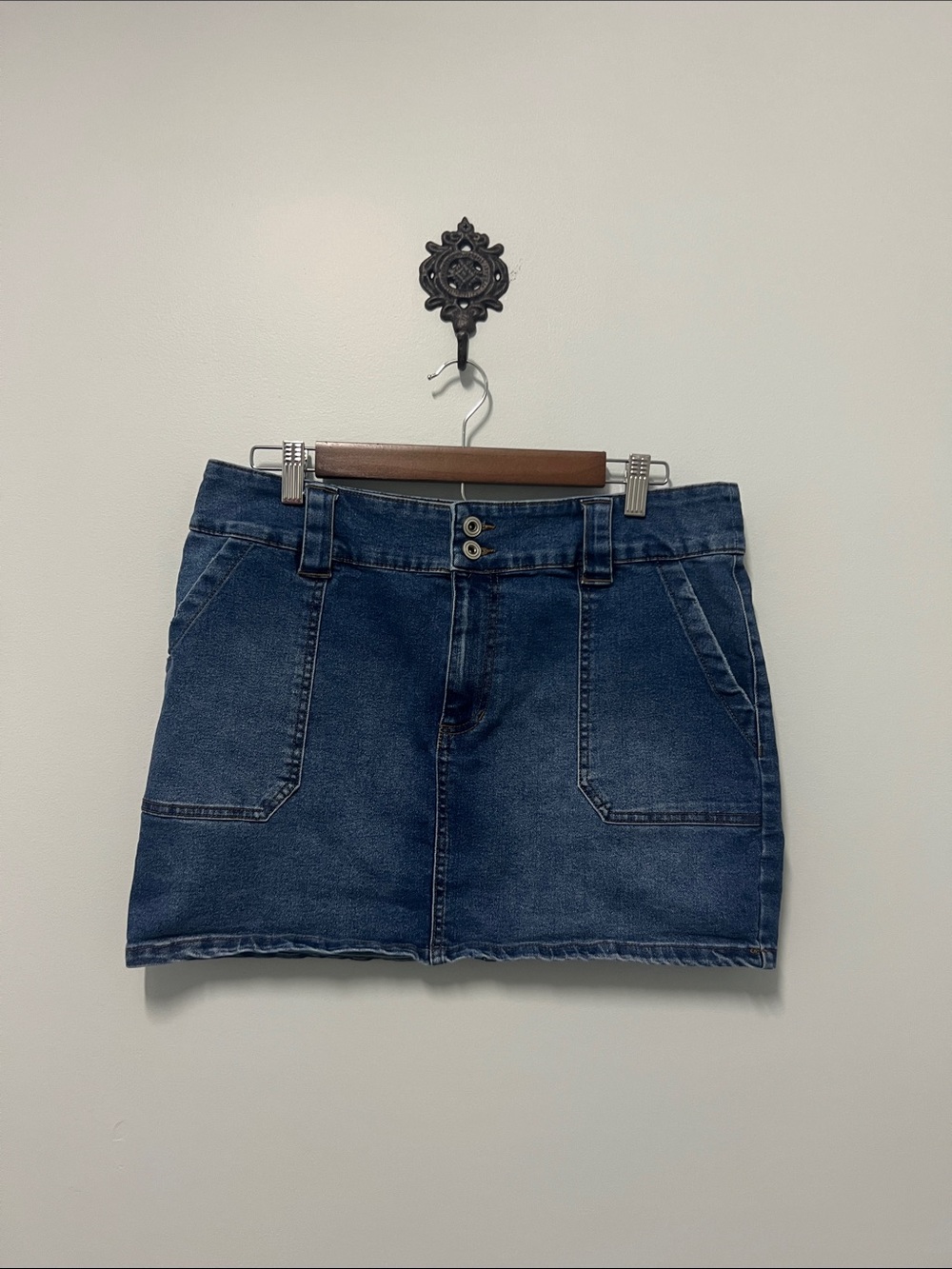 Alter’d State Dark Blue Denim Mid-Rise Mini Skirt Size 13 (X-Large)